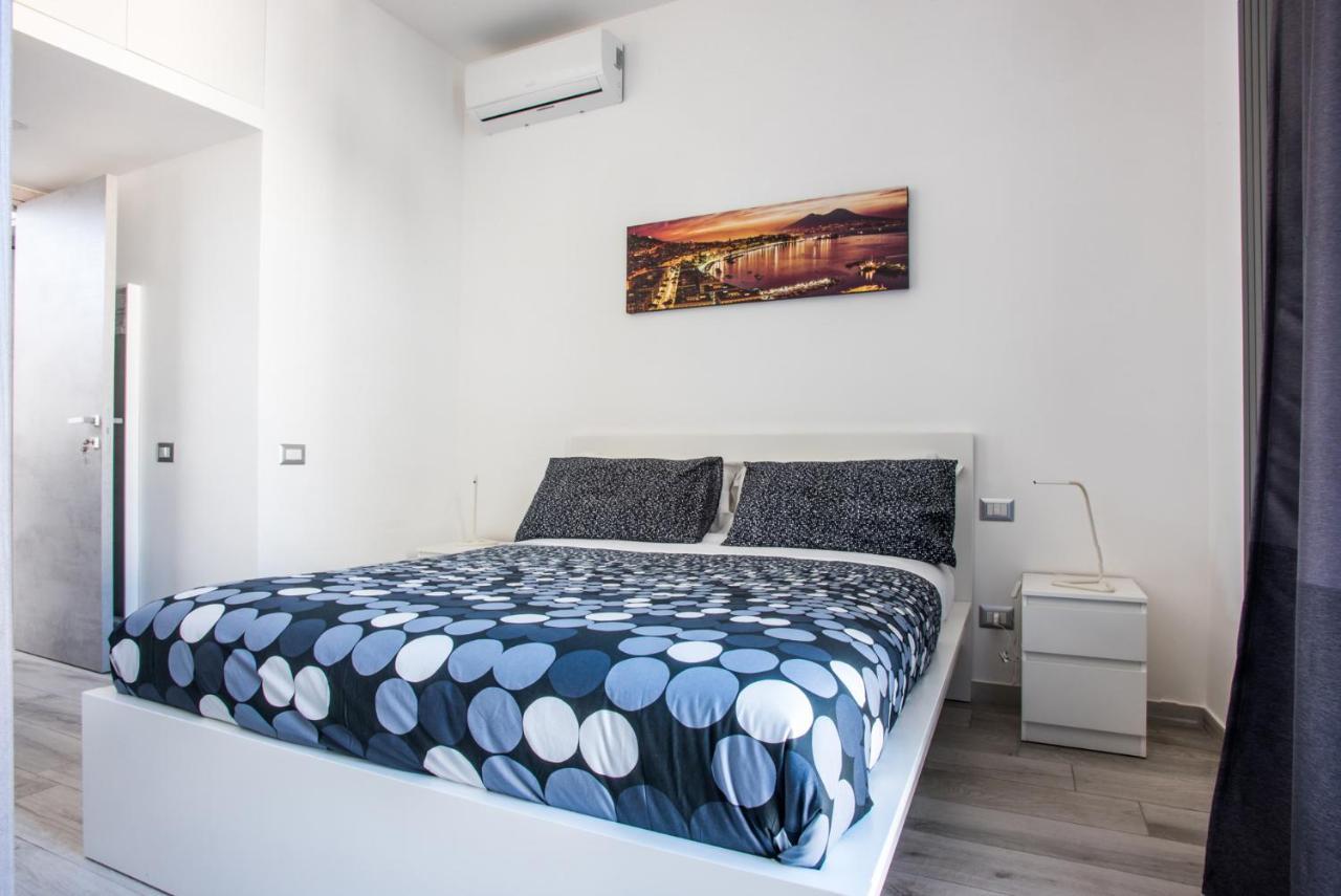 Solarium Al Duomo Rooms By Wonderful Italy Νάπολη Εξωτερικό φωτογραφία
