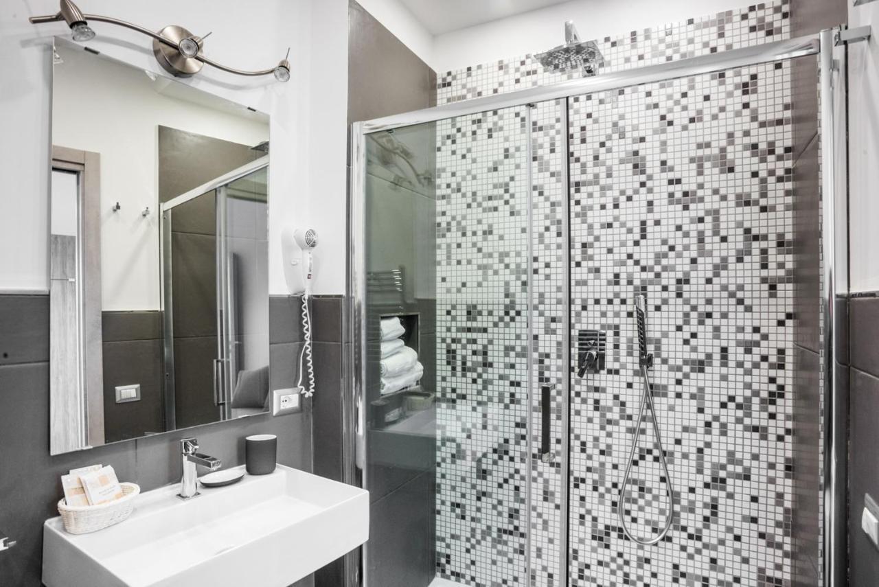 Solarium Al Duomo Rooms By Wonderful Italy Νάπολη Εξωτερικό φωτογραφία