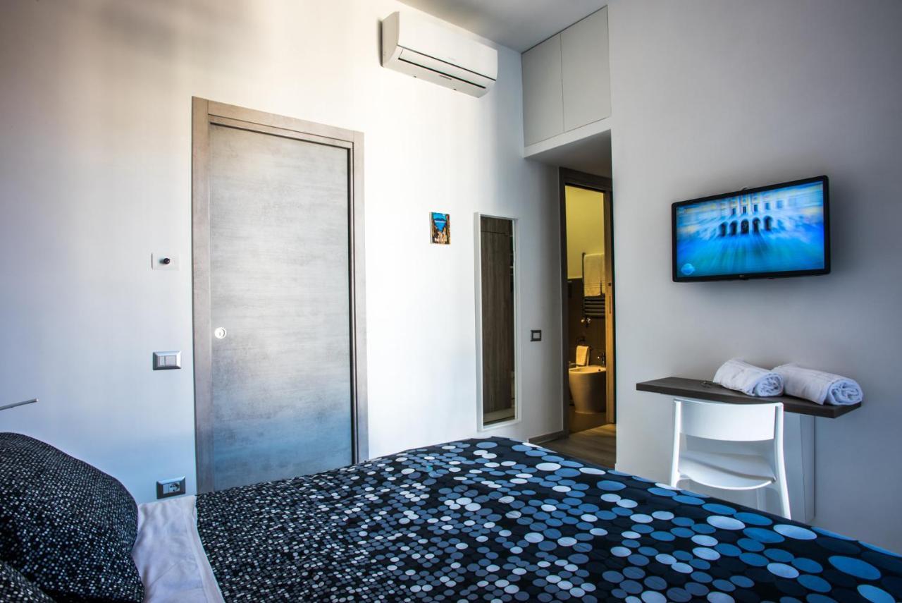 Solarium Al Duomo Rooms By Wonderful Italy Νάπολη Εξωτερικό φωτογραφία