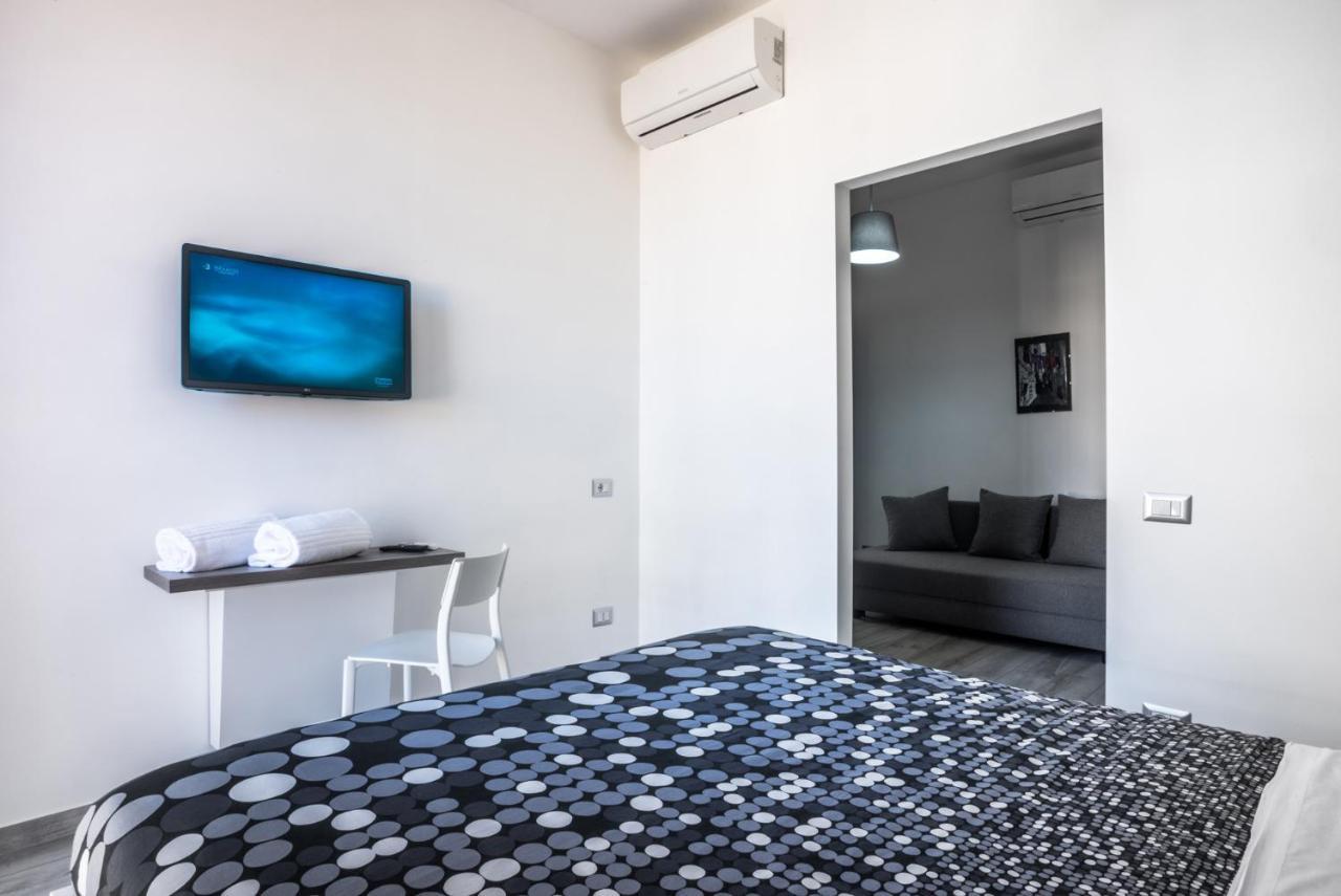 Solarium Al Duomo Rooms By Wonderful Italy Νάπολη Εξωτερικό φωτογραφία