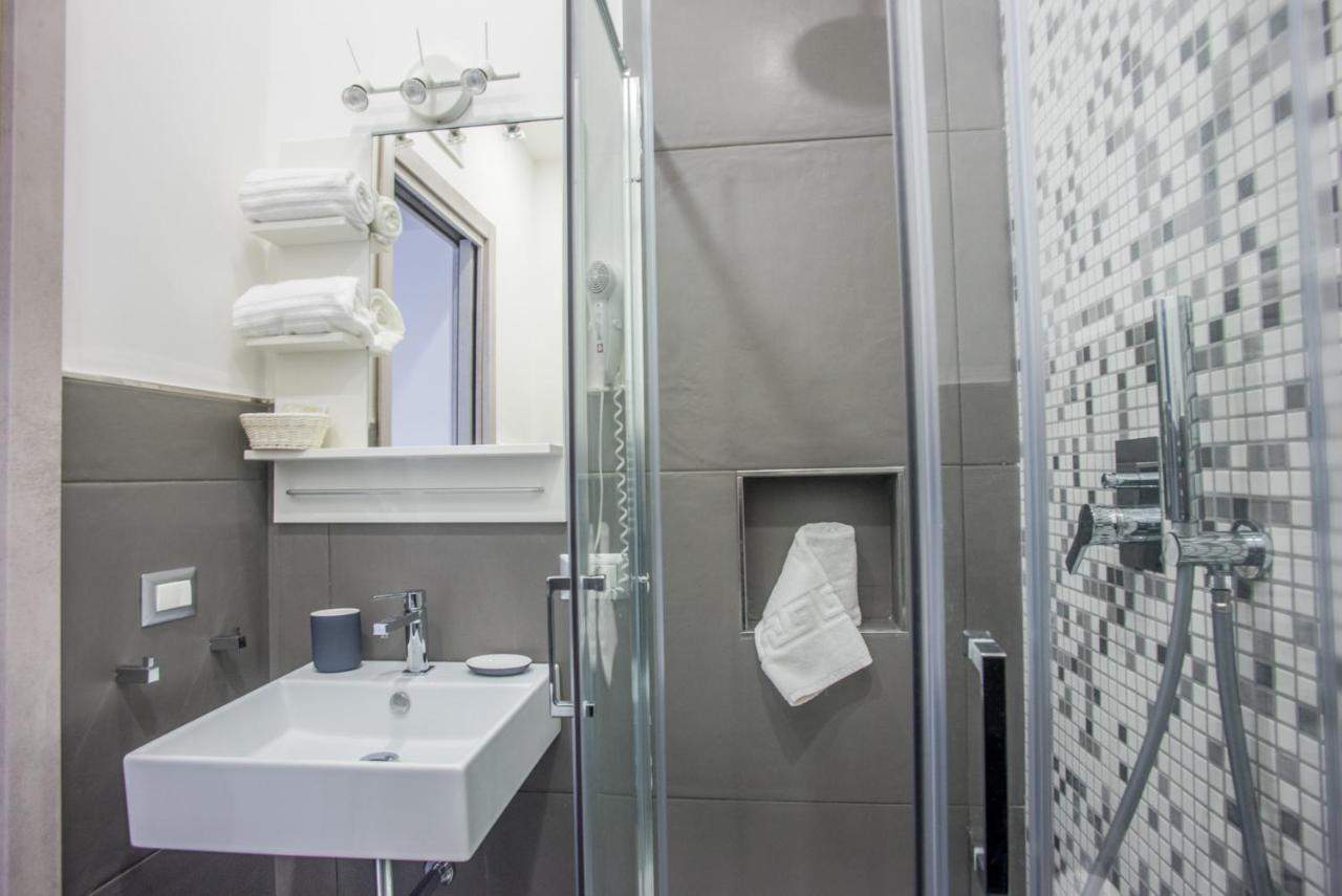 Solarium Al Duomo Rooms By Wonderful Italy Νάπολη Εξωτερικό φωτογραφία